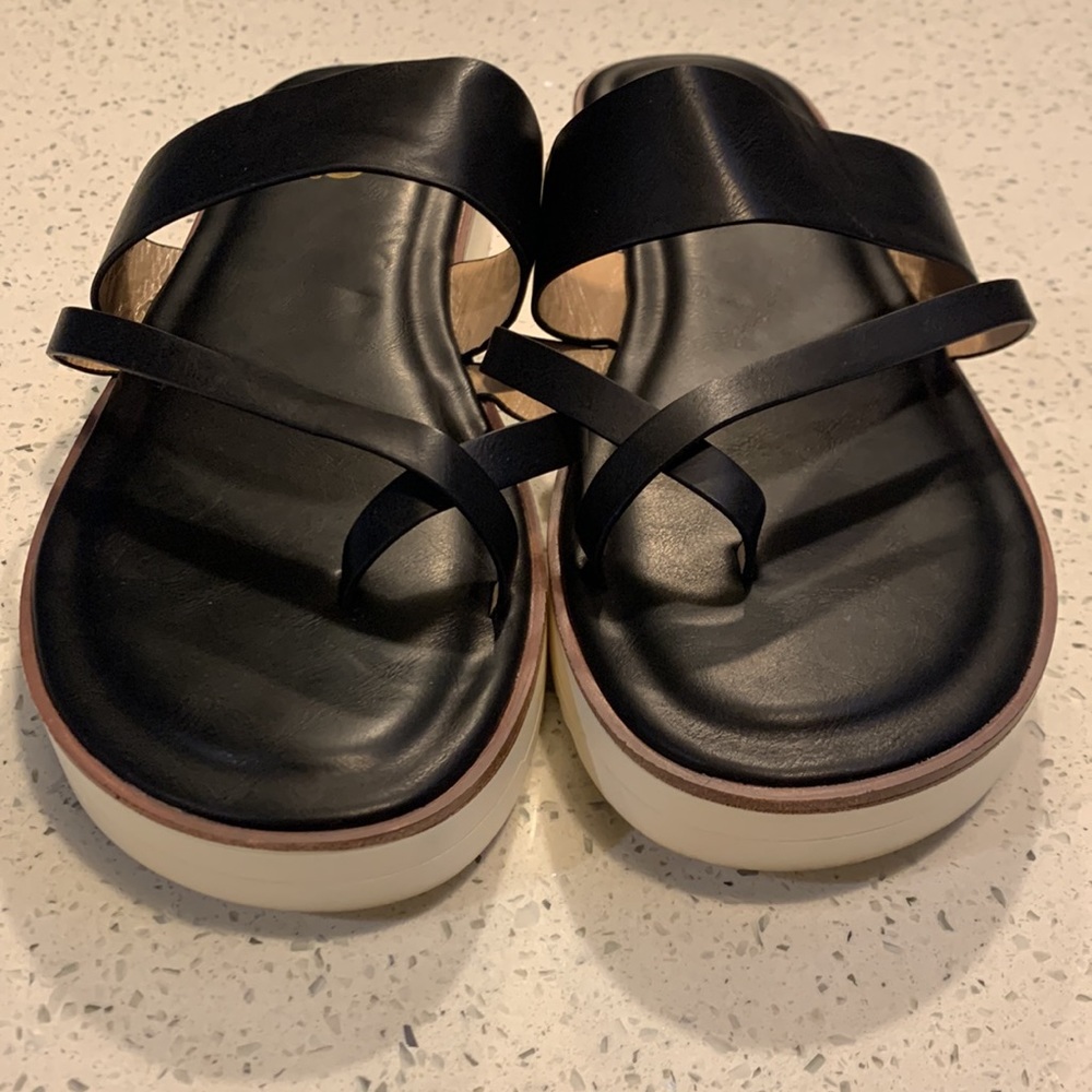 Sandals - Picture 3 of 3
